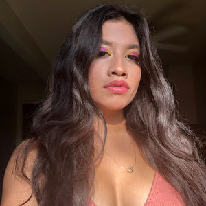 Meet your Posher, Daniela